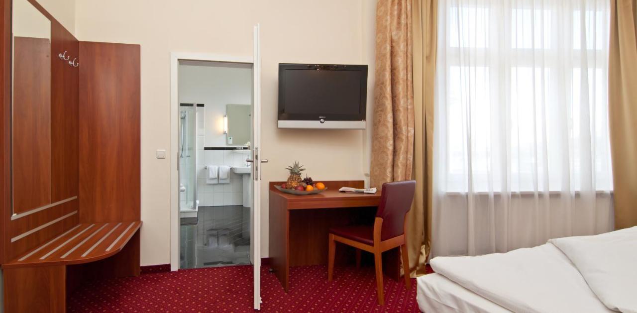 Hotel Kronprinz Hamburg Hauptbahnhof Zewnętrze zdjęcie