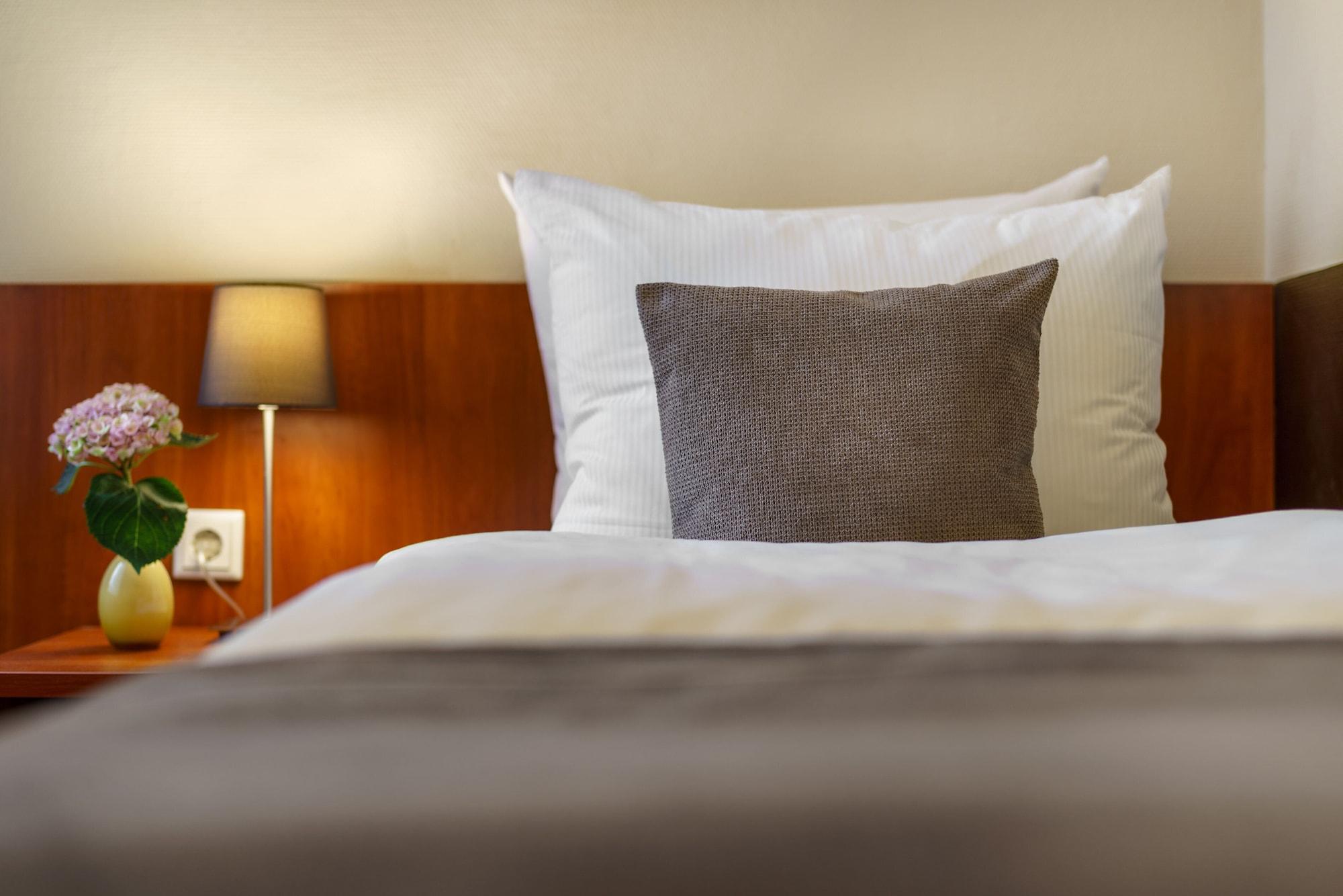 Hotel Kronprinz Hamburg Hauptbahnhof Zewnętrze zdjęcie