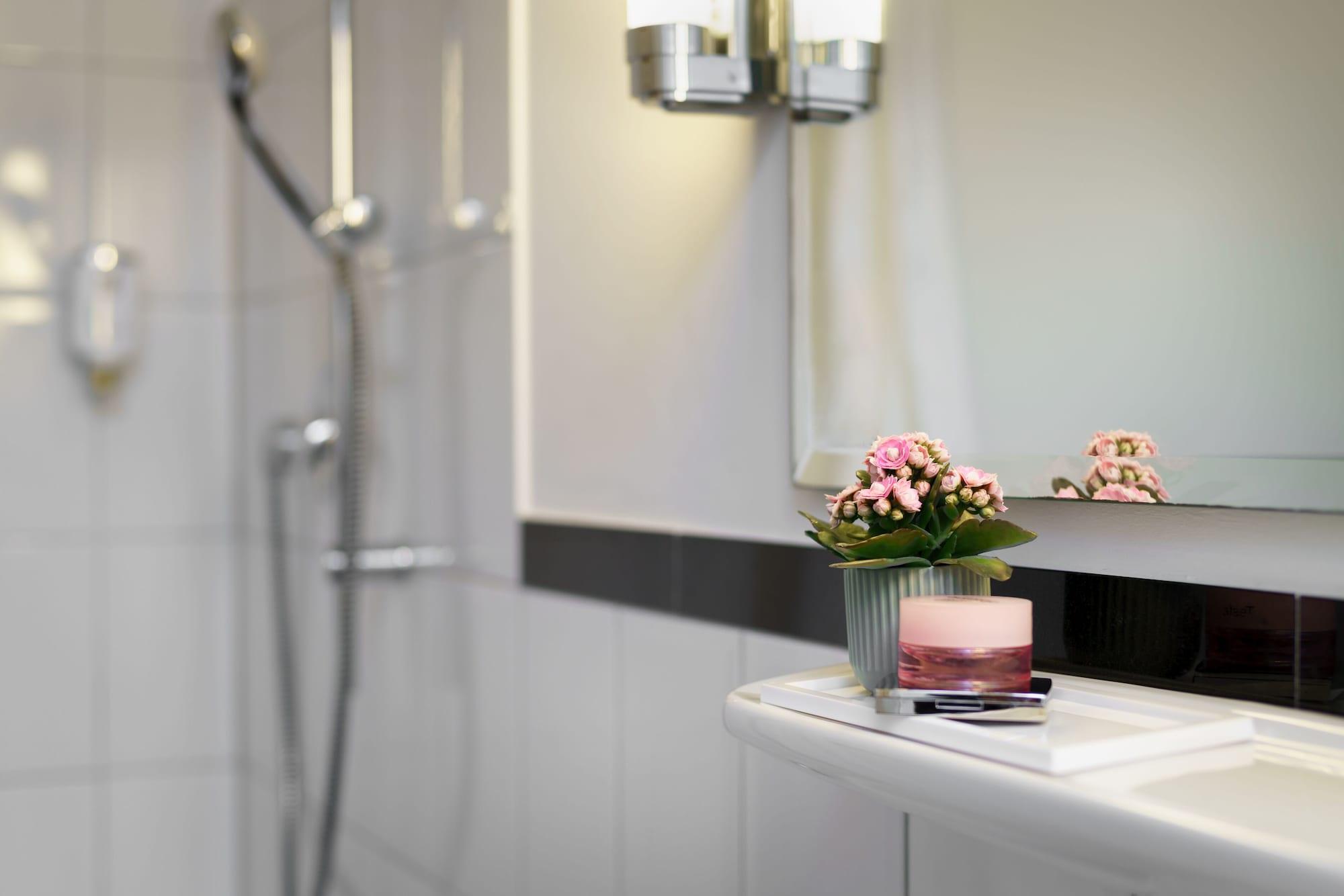 Hotel Kronprinz Hamburg Hauptbahnhof Zewnętrze zdjęcie
