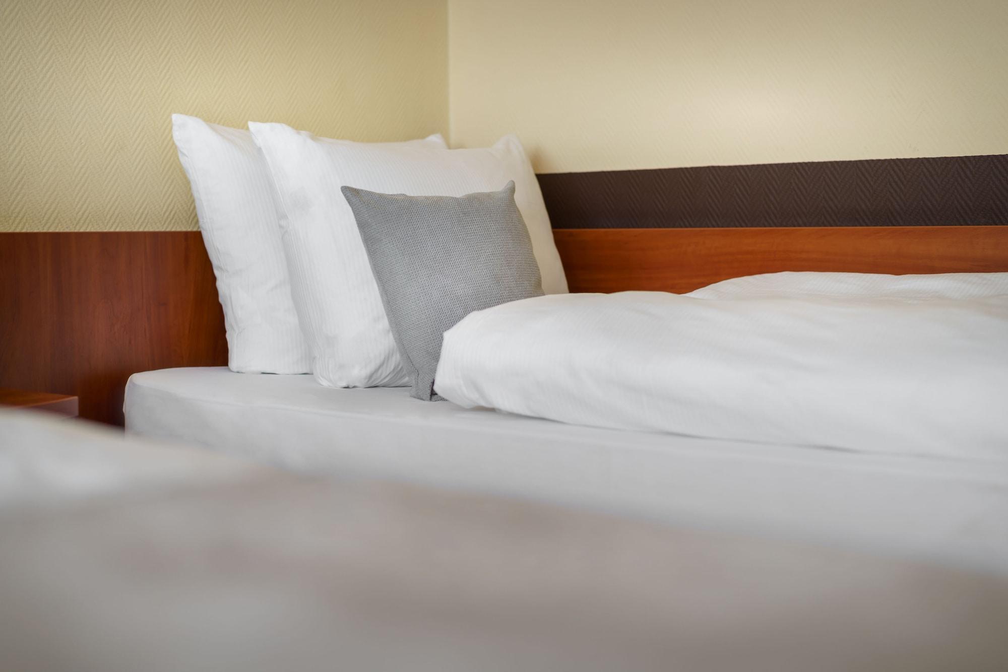 Hotel Kronprinz Hamburg Hauptbahnhof Zewnętrze zdjęcie