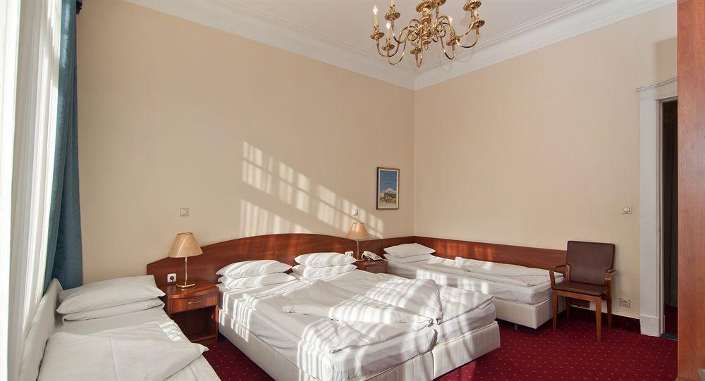 Hotel Kronprinz Hamburg Hauptbahnhof Zewnętrze zdjęcie
