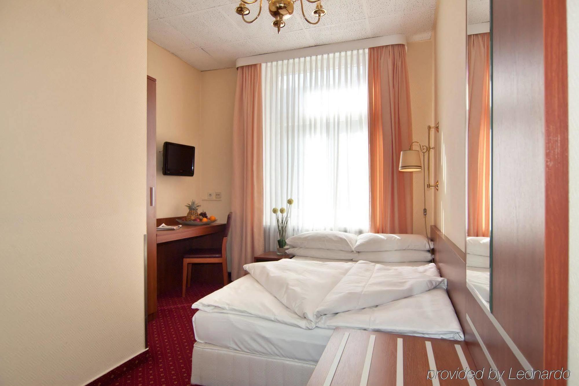 Hotel Kronprinz Hamburg Hauptbahnhof Zewnętrze zdjęcie
